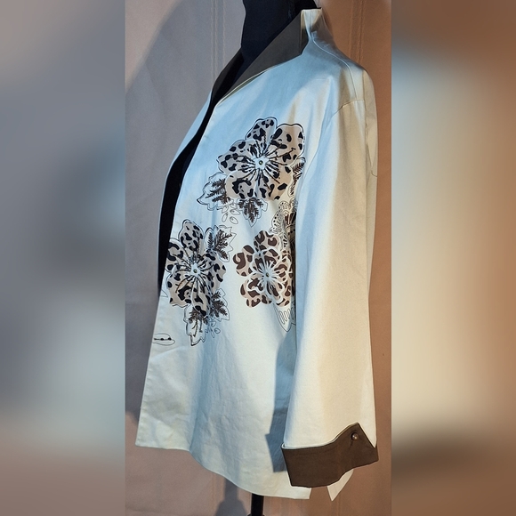 MULTIPLES Cream and Brown Floral Blazer - Picture 3 of 9